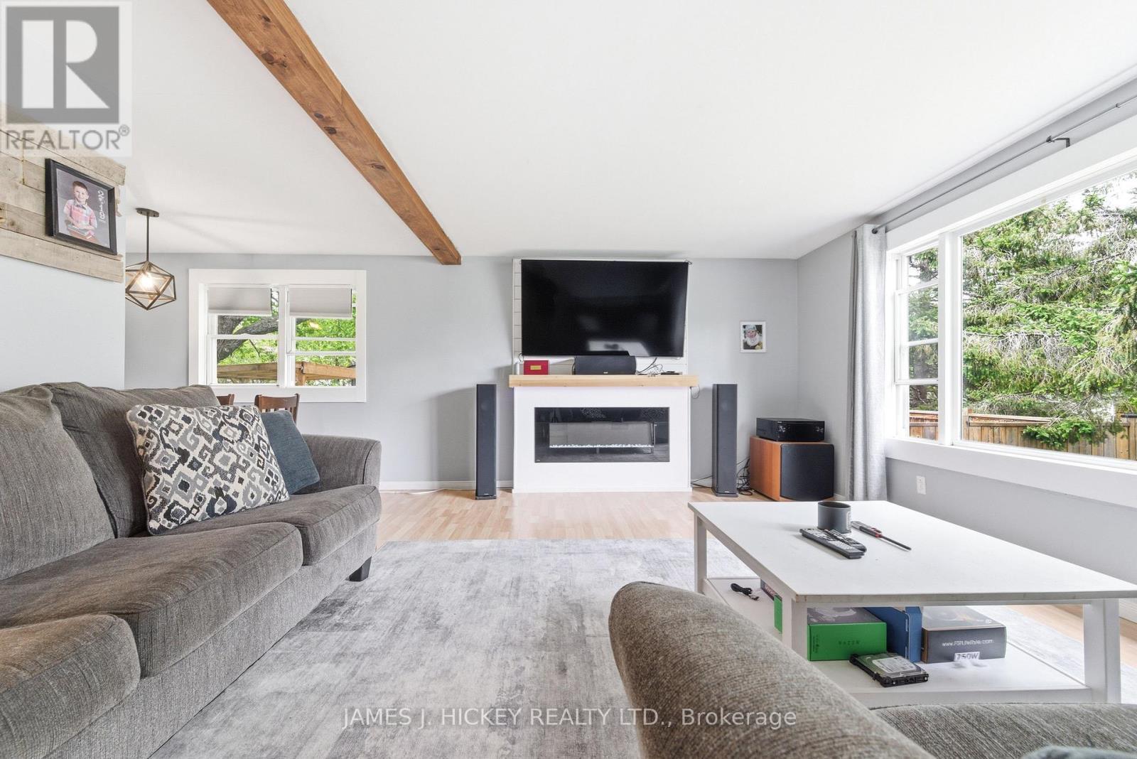 1 Tamarack Street, Deep River, ON - Indoor Photo Showing Living Room With Fireplace