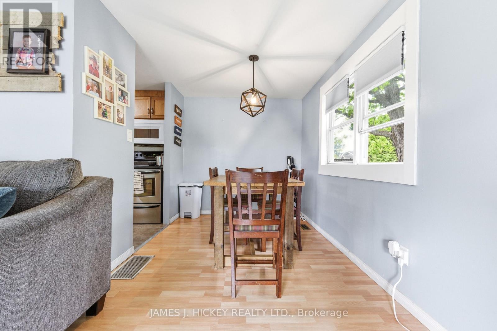 1 Tamarack Street, Deep River, ON - Indoor