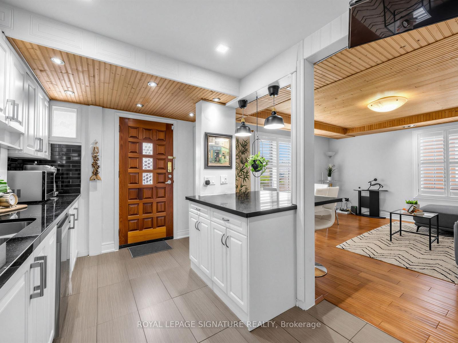 67 Ellington Drive, Toronto, ON - Indoor Photo Showing Kitchen