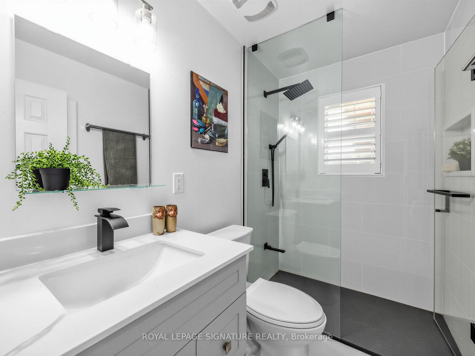 67 Ellington Drive, Toronto, ON - Indoor Photo Showing Bathroom
