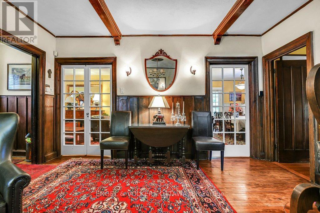 202 Cloverdale Road, Ottawa, ON - Indoor