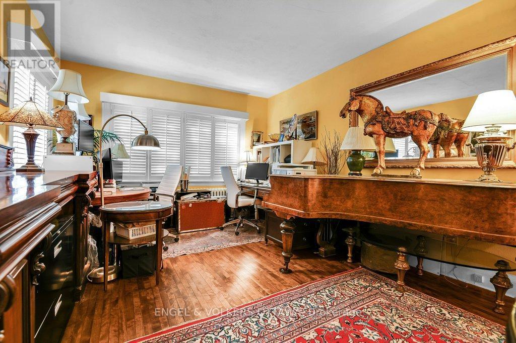 202 Cloverdale Road, Ottawa, ON - Indoor