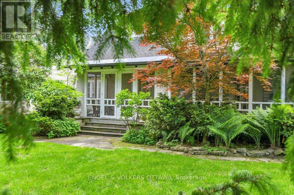 202 Cloverdale Road, Ottawa, ON - Outdoor