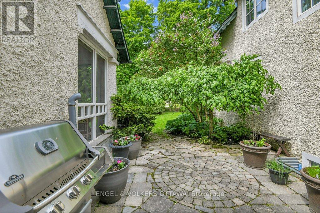 202 Cloverdale Road, Ottawa, ON - Outdoor