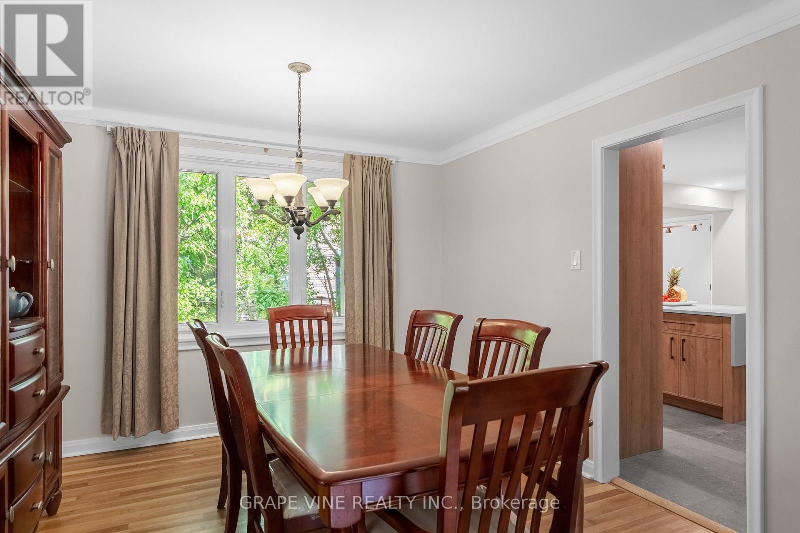 2201 Braeside Avenue, Ottawa, ON - Indoor Photo Showing Dining Room