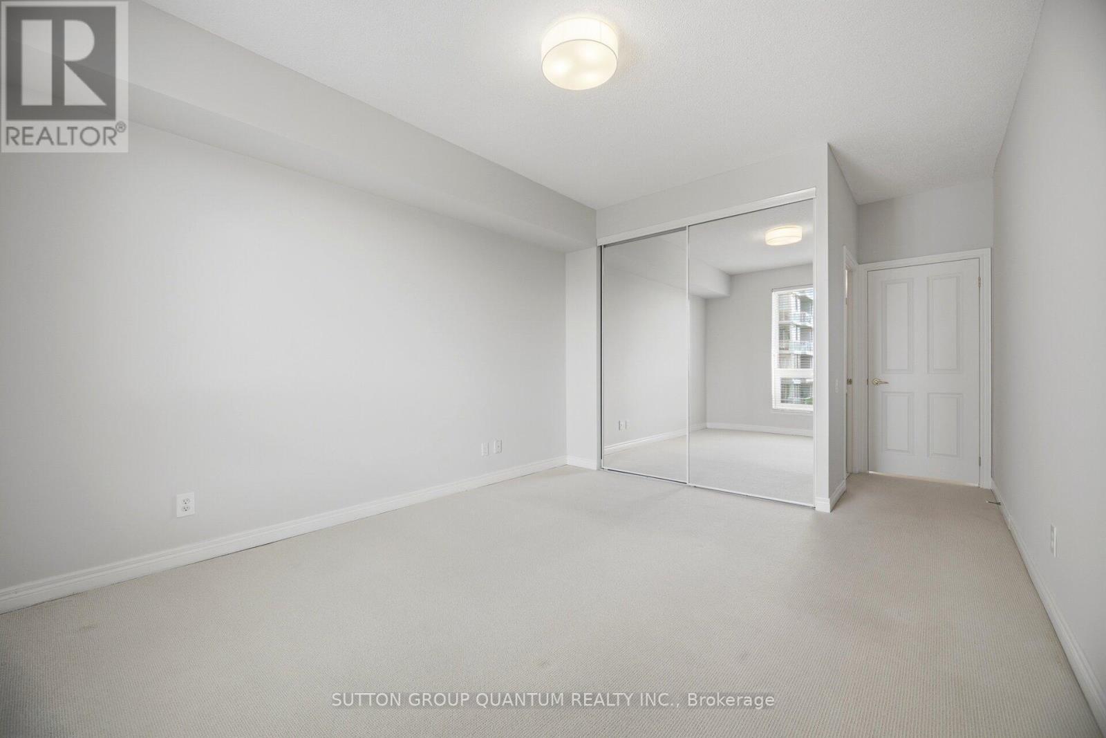 503 - 50 Old Mill Road, Oakville, ON - Indoor Photo Showing Other Room