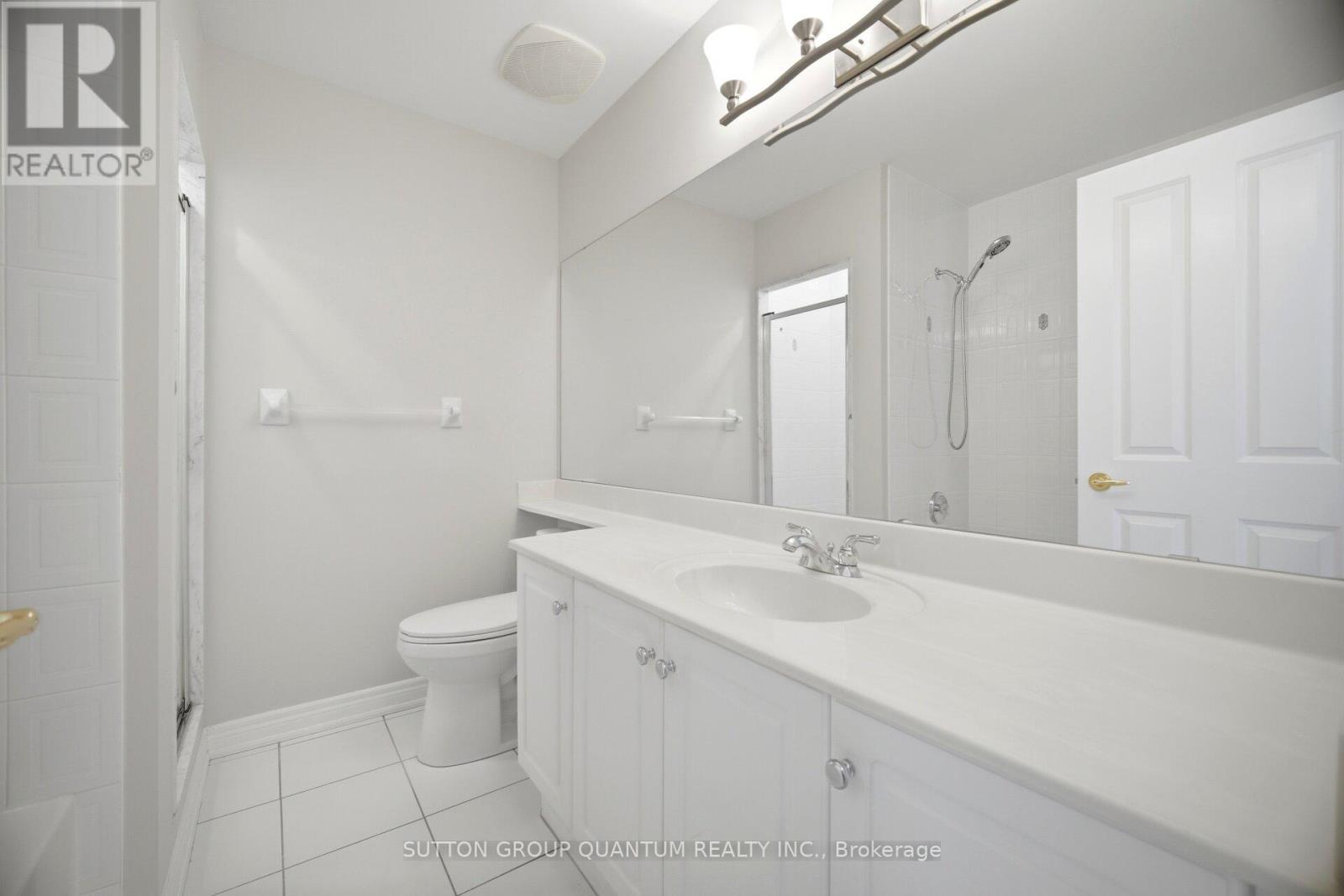503 - 50 Old Mill Road, Oakville, ON - Indoor Photo Showing Bathroom