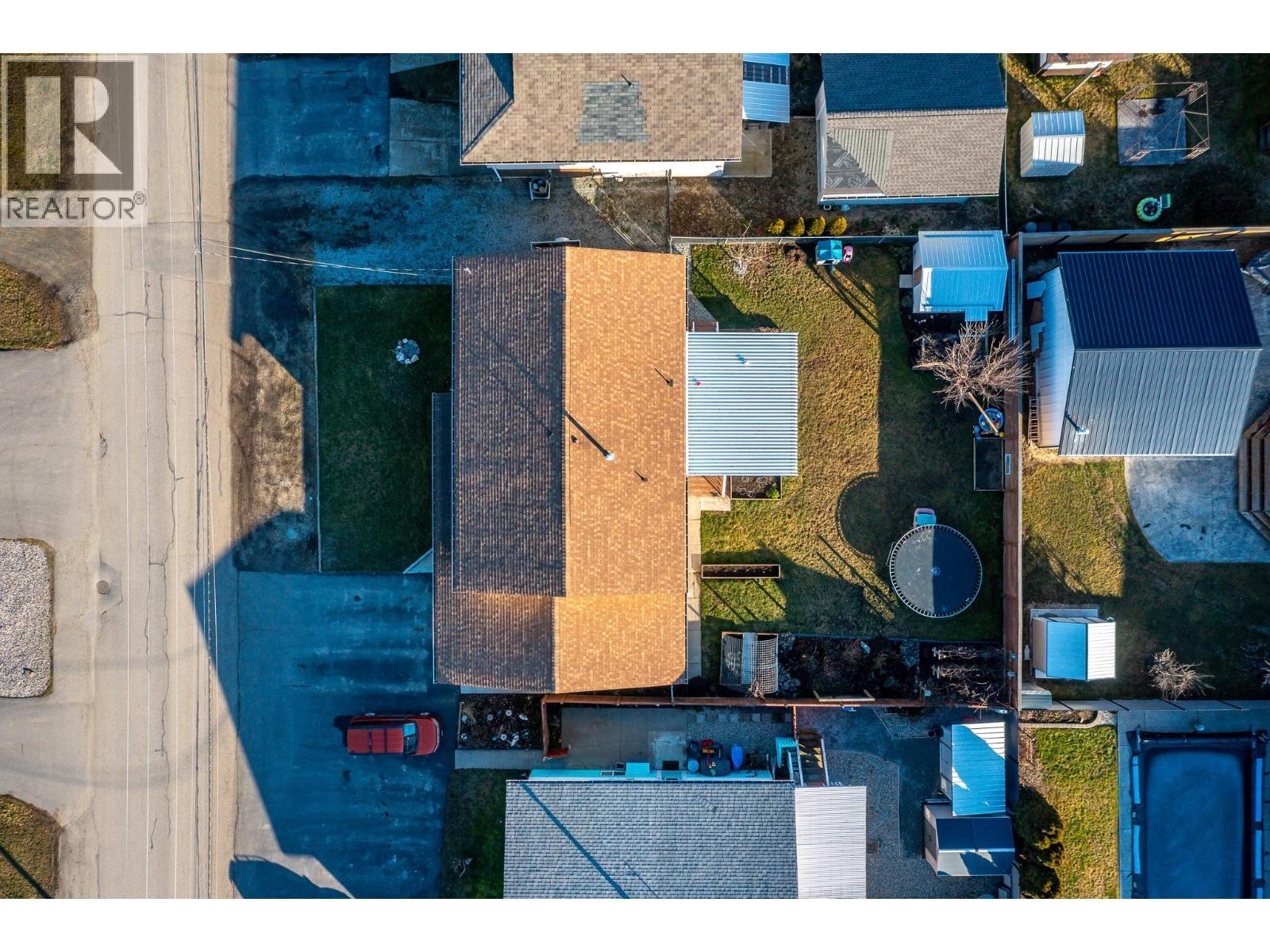 302 Bass Avenue, Enderby, BC - Outdoor