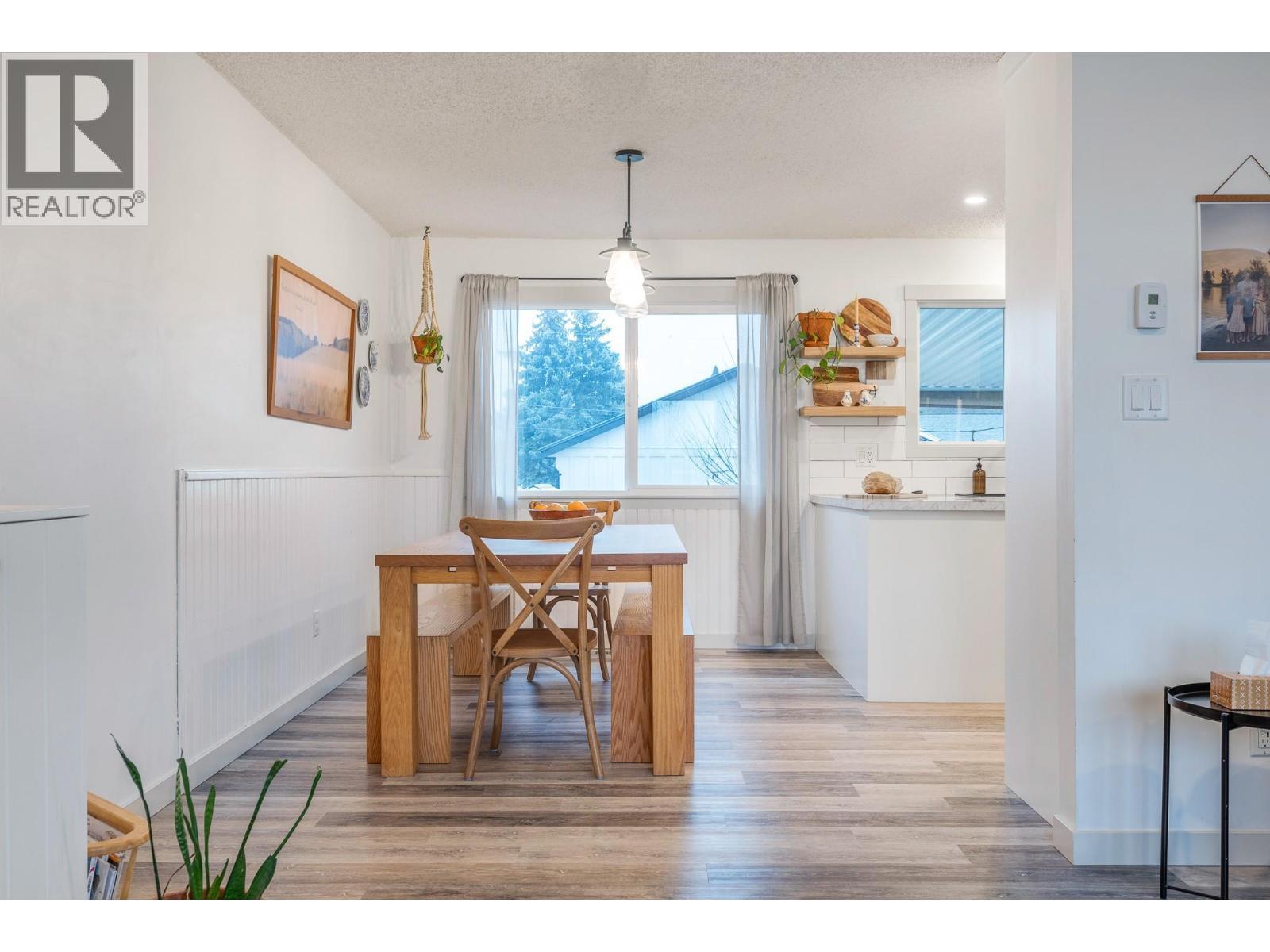 Main Home - Dining - 302 Bass Avenue, Enderby, BC - Indoor