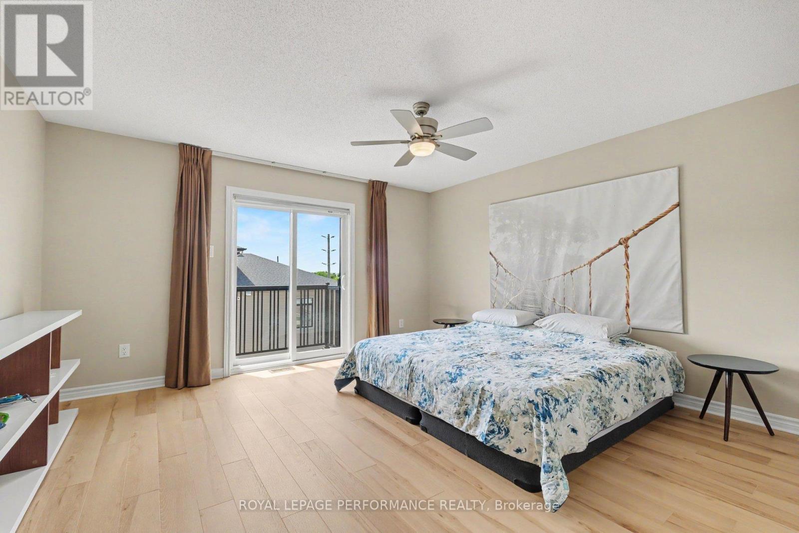 220 Pembina Private, Ottawa, ON - Indoor Photo Showing Bedroom