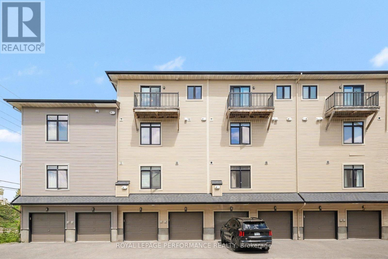 220 Pembina Private, Ottawa, ON - Outdoor With Balcony With Exterior