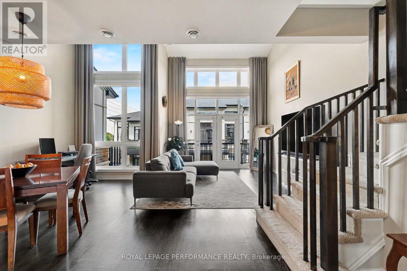 220 Pembina Private, Ottawa, ON - Indoor Photo Showing Other Room