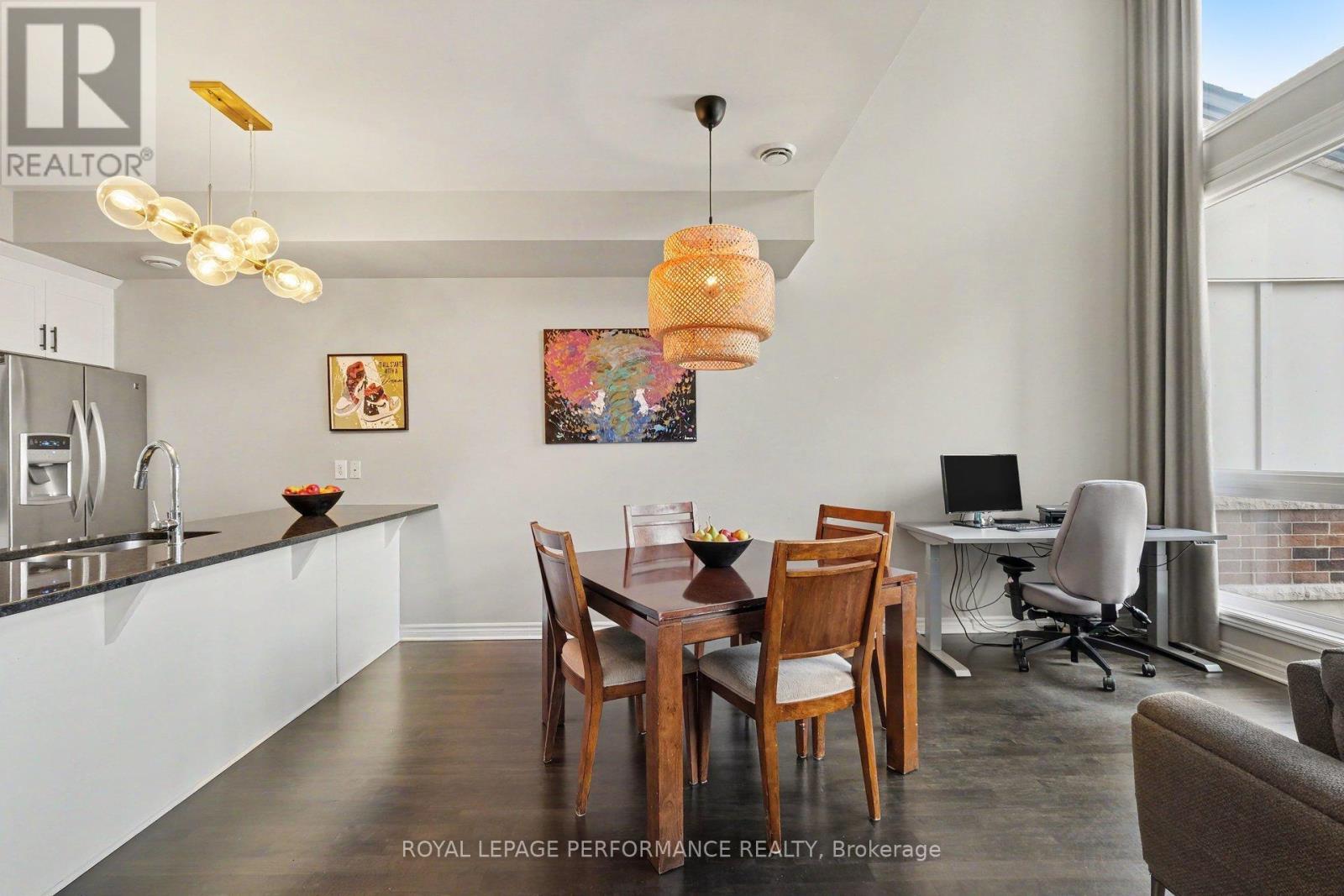 220 Pembina Private, Ottawa, ON - Indoor Photo Showing Other Room
