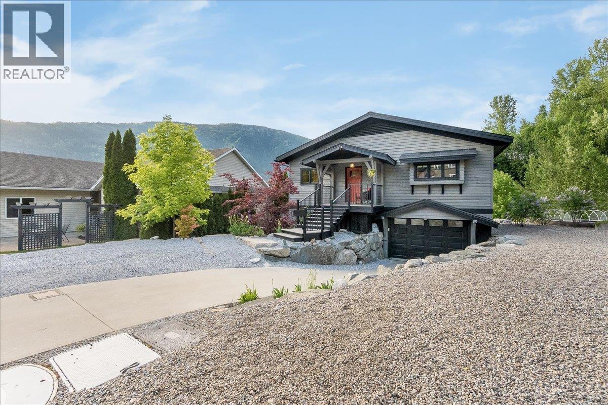 530 Foster Place, Nelson, BC - Outdoor