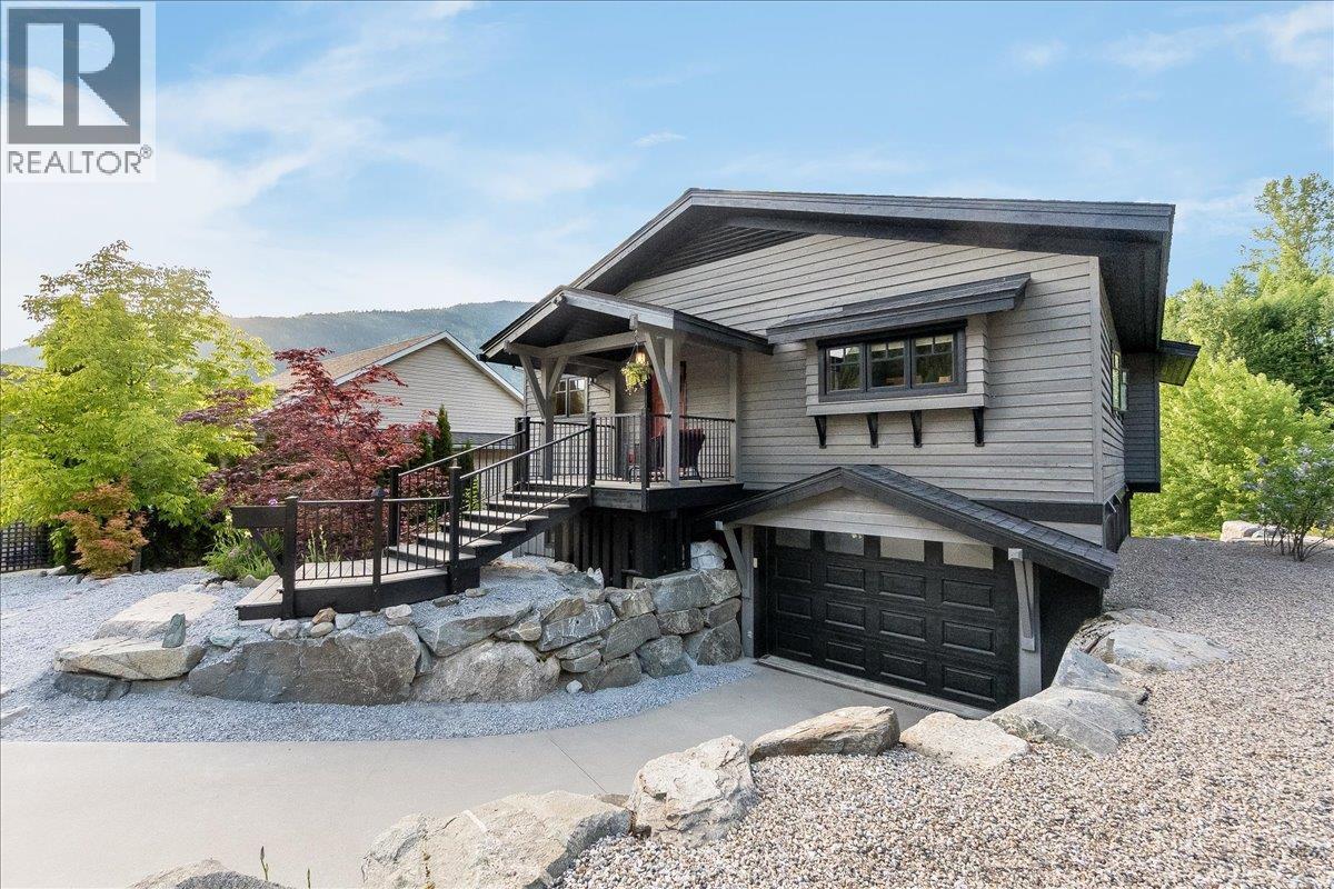 530 Foster Place, Nelson, BC - Outdoor