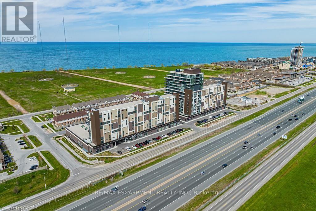 609 - 550 North Service Road, Grimsby, ON - Outdoor With Body Of Water With View