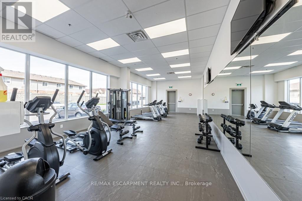 609 - 550 North Service Road, Grimsby, ON - Indoor Photo Showing Gym Room