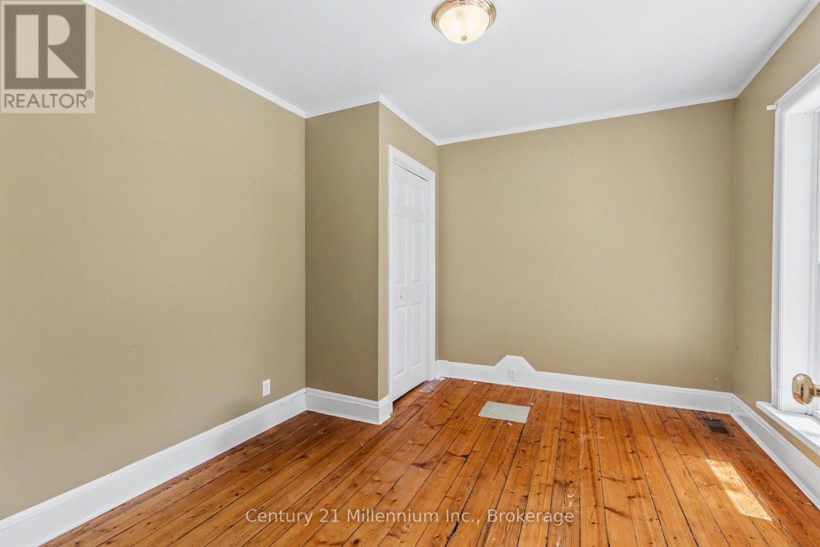 26 Victoria Avenue, Grey Highlands, ON - Indoor Photo Showing Other Room