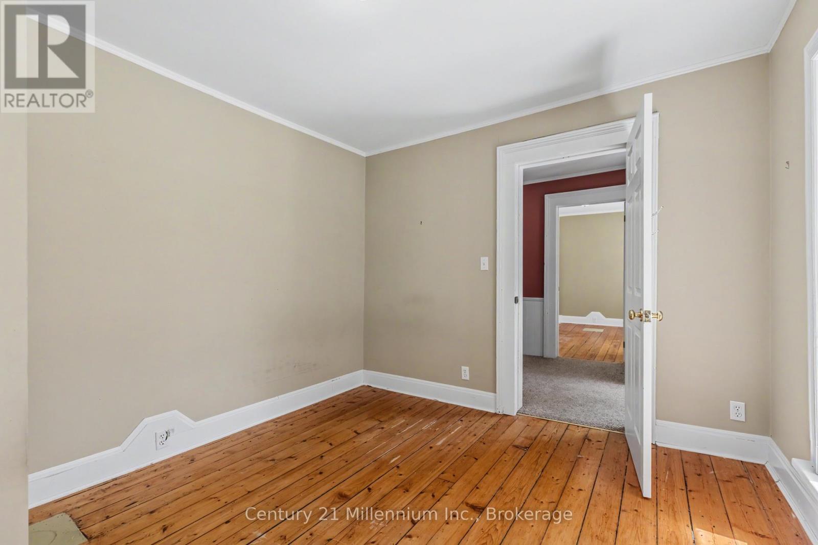 26 Victoria Avenue, Grey Highlands, ON - Indoor Photo Showing Other Room