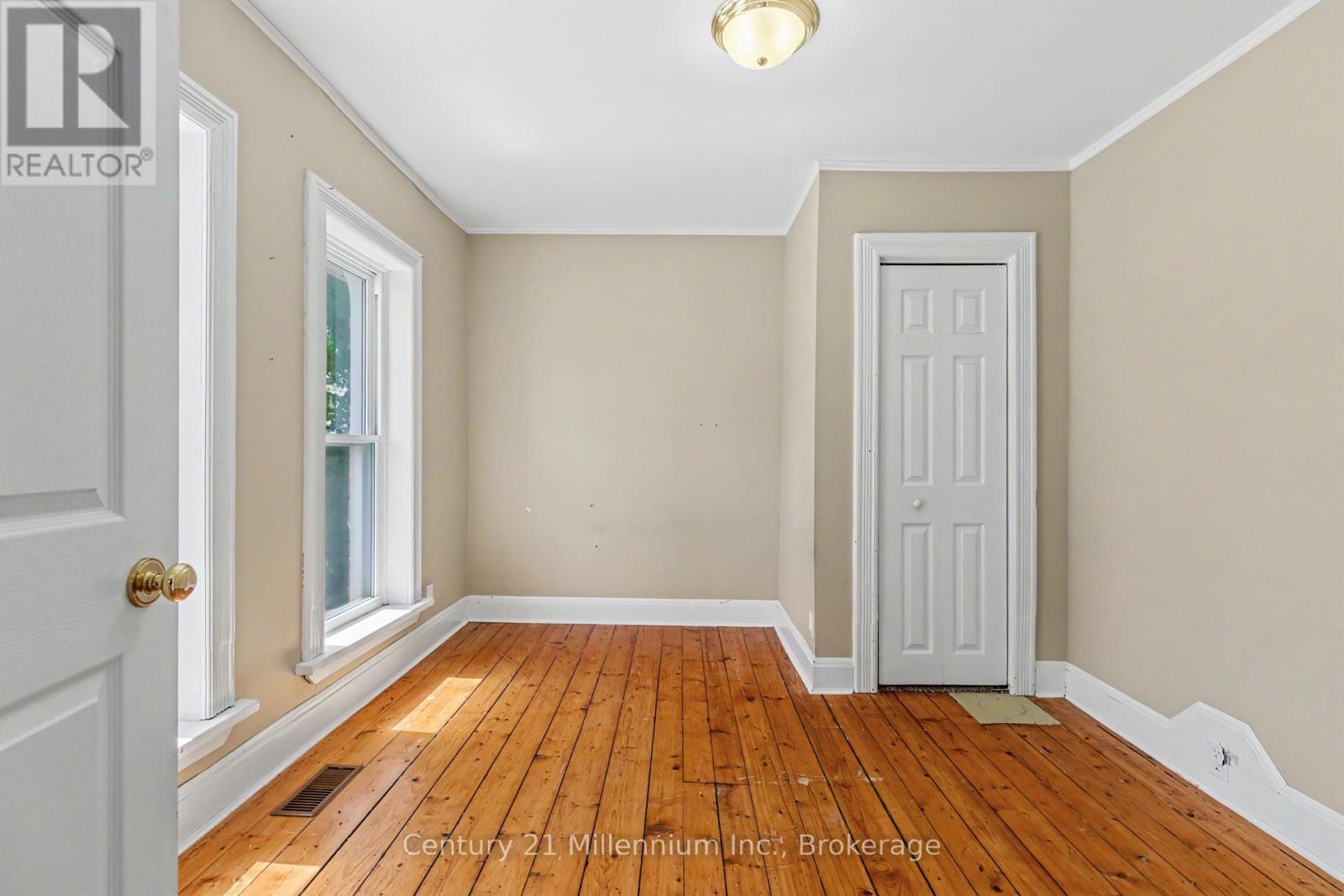 26 Victoria Avenue, Grey Highlands, ON - Indoor Photo Showing Other Room