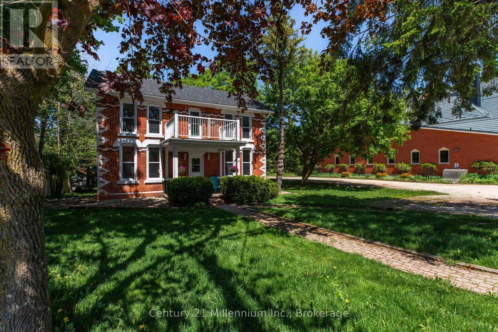 26 Victoria Avenue, Grey Highlands, ON - Outdoor With Balcony