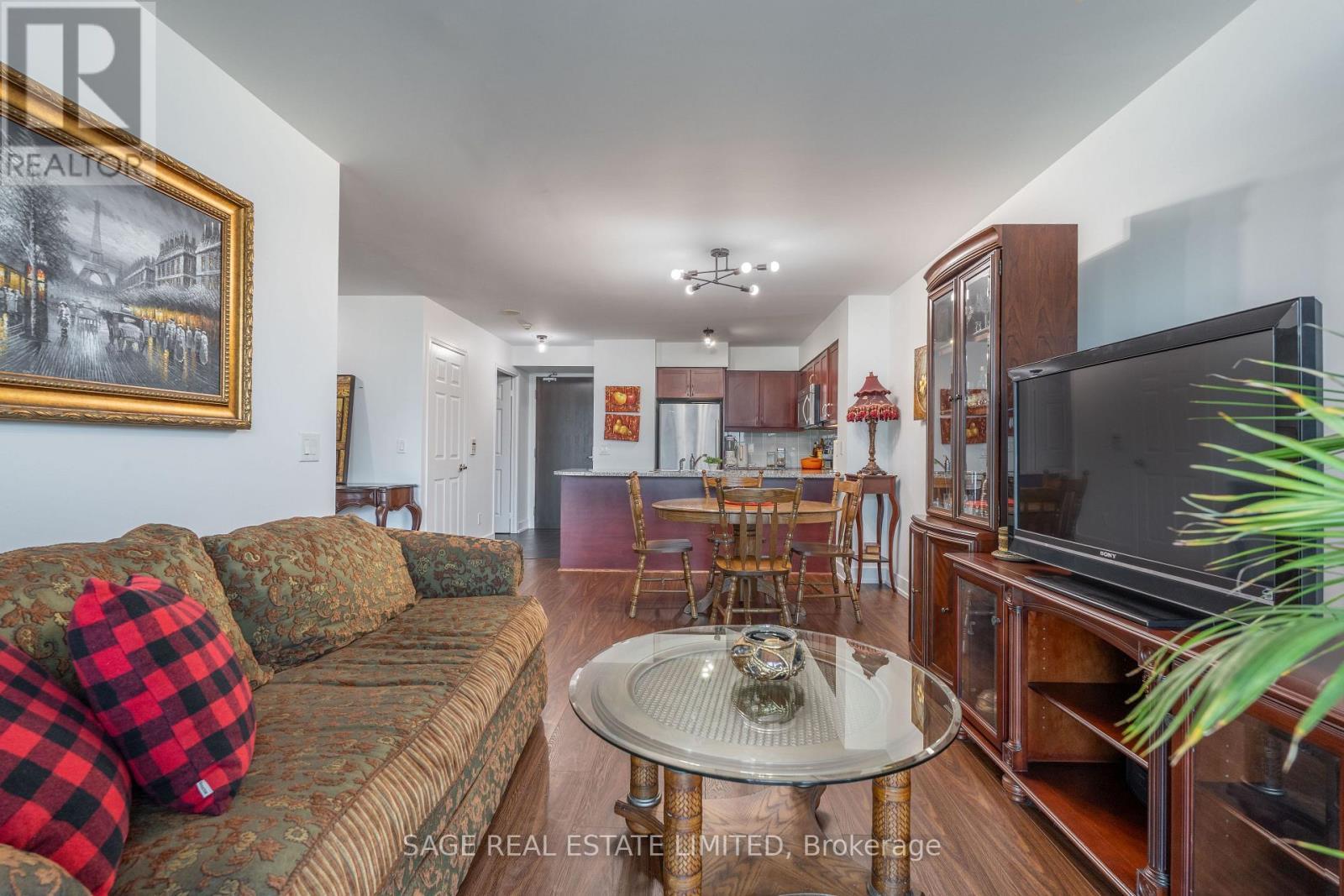 3712 - 19 Grand Trunk Crescent, Toronto, ON - Indoor Photo Showing Living Room
