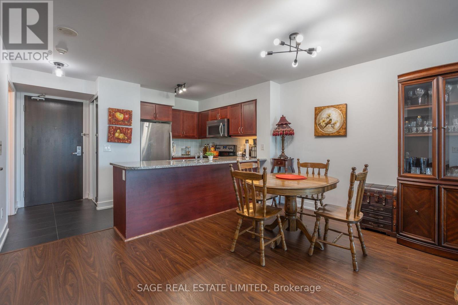 3712 - 19 Grand Trunk Crescent, Toronto, ON - Indoor