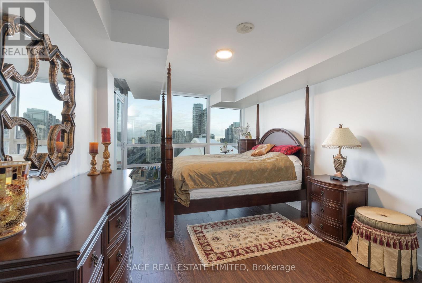 3712 - 19 Grand Trunk Crescent, Toronto, ON - Indoor Photo Showing Bedroom