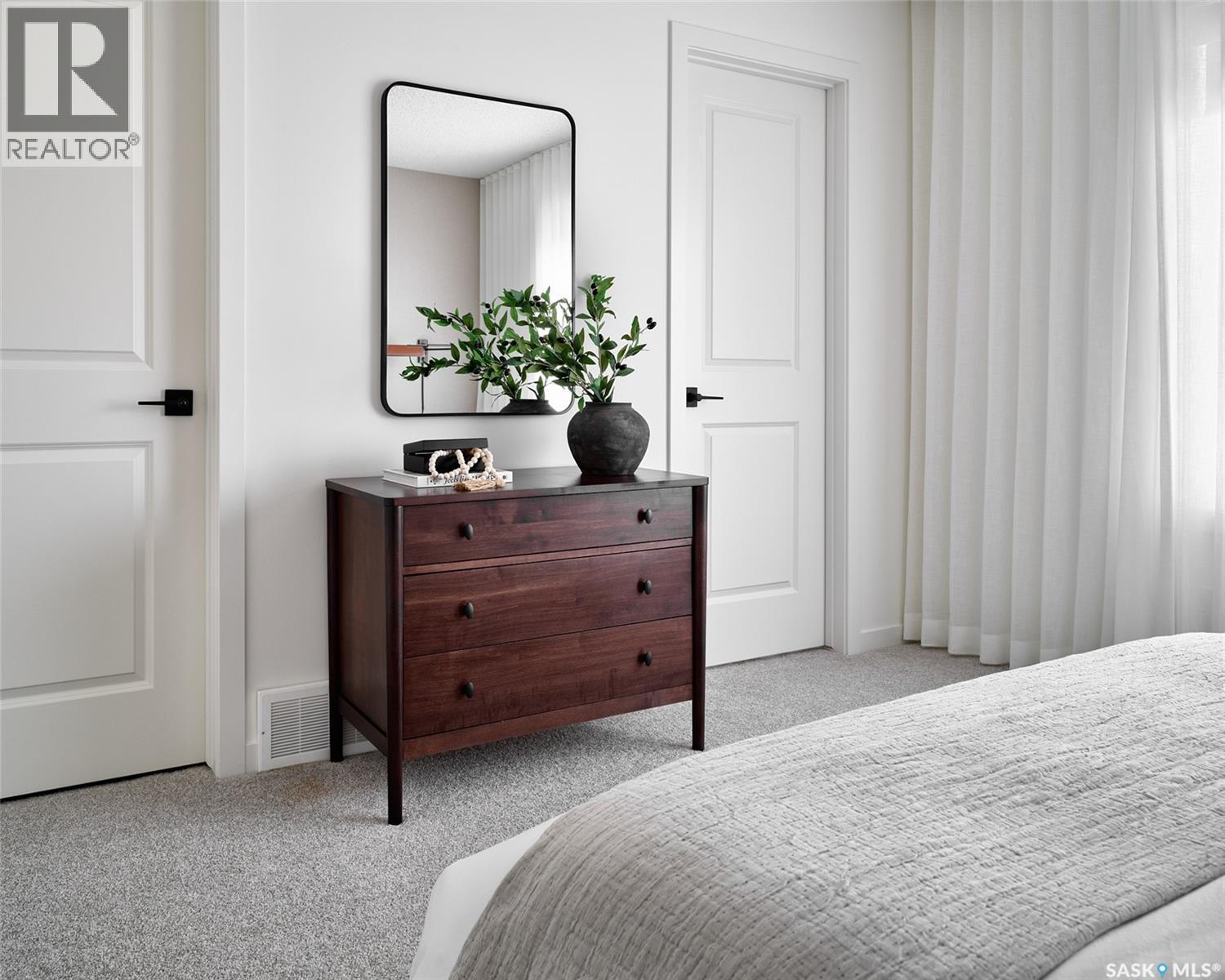 2001 Royal Park Boulevard, White City, SK - Indoor Photo Showing Bedroom