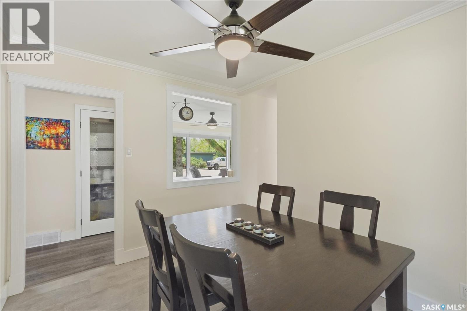 403 Willow Street E, Saskatoon, SK - Indoor Photo Showing Dining Room