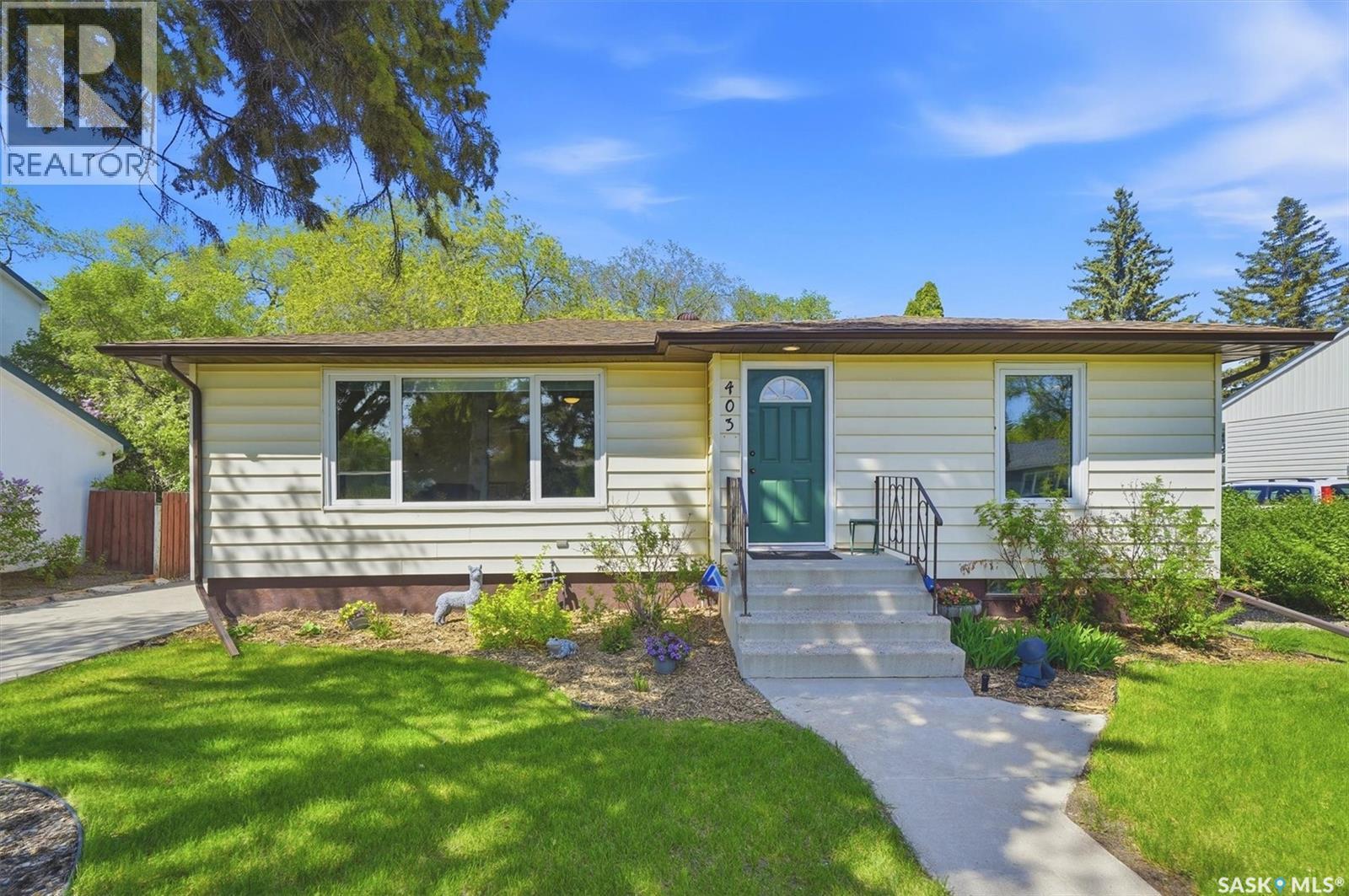 403 Willow Street E, Saskatoon, SK - Outdoor