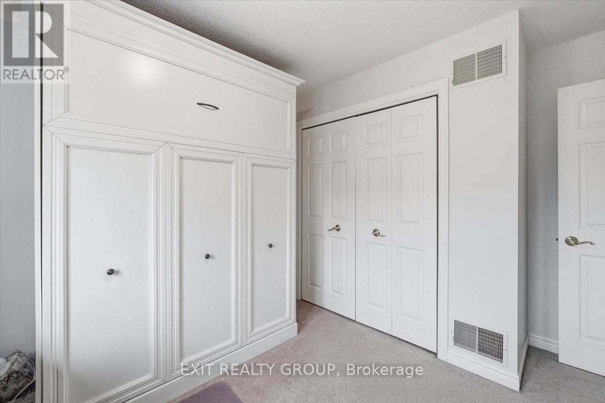 26 Lockwood Drive, Brighton, ON - Indoor