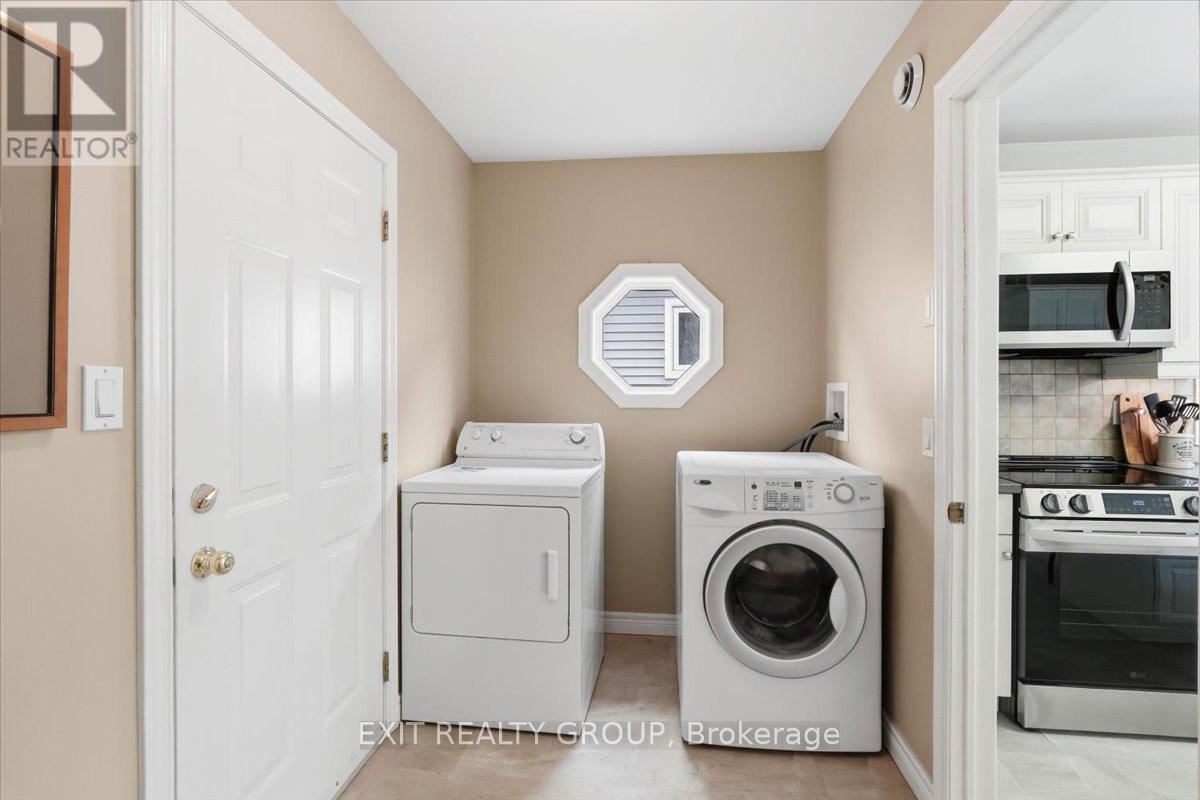 26 Lockwood Drive, Brighton, ON - Indoor Photo Showing Laundry Room