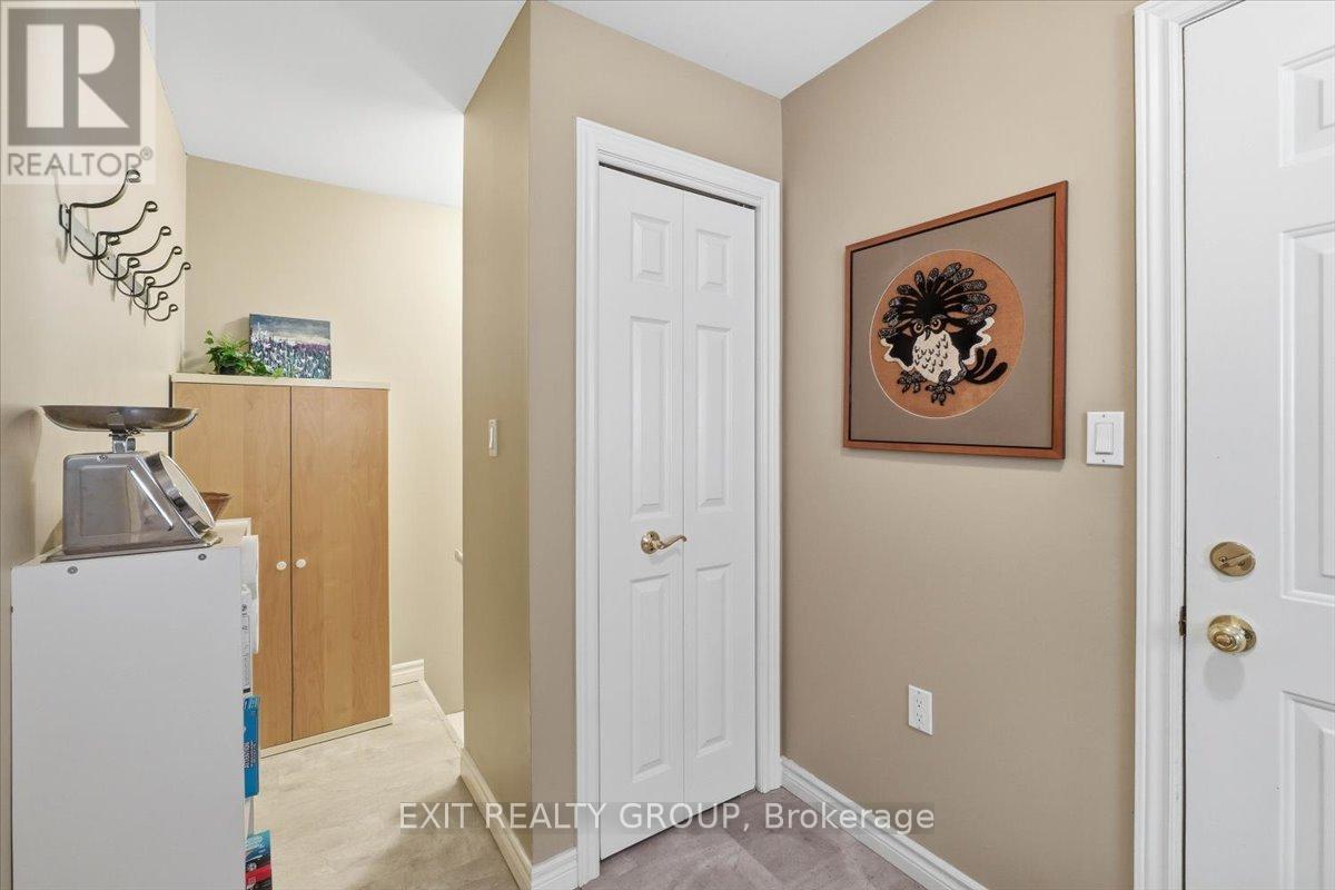 26 Lockwood Drive, Brighton, ON - Indoor