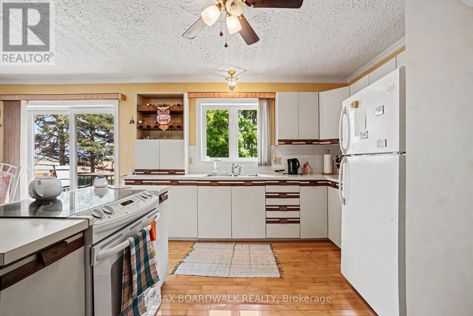 1525 Route 900 W, The Nation, ON - Indoor Photo Showing Kitchen With Double Sink
