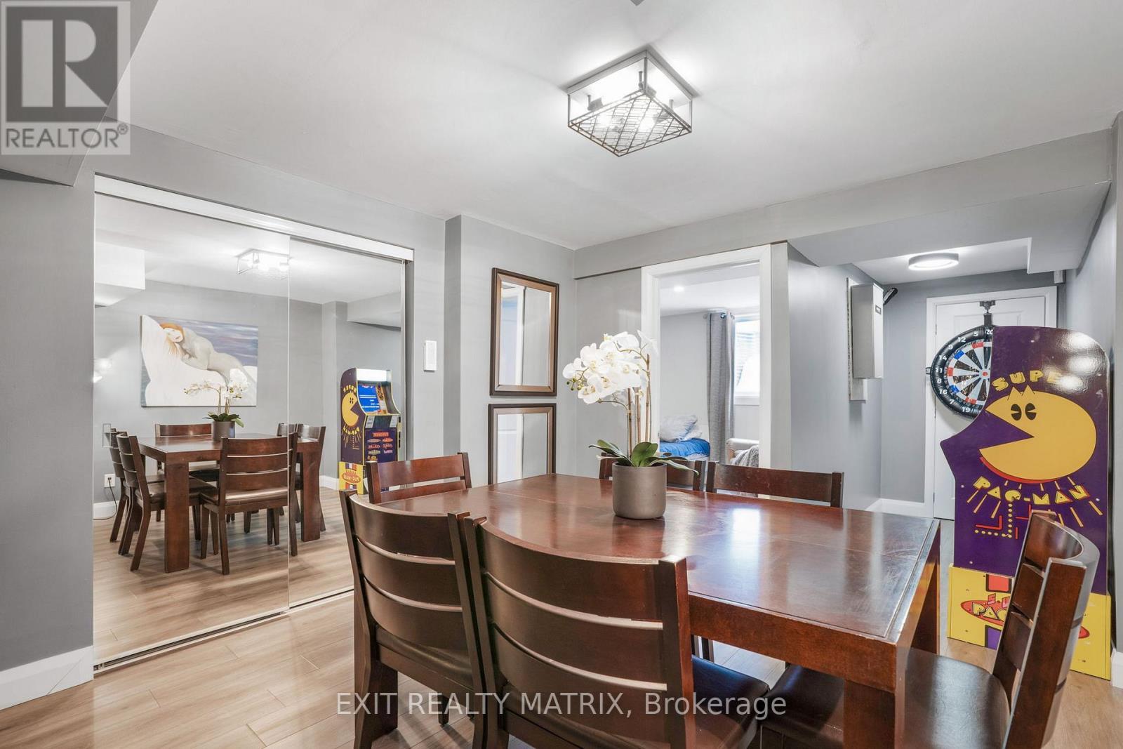 1322 Du Gouverneur Drive, Ottawa, ON - Indoor Photo Showing Dining Room