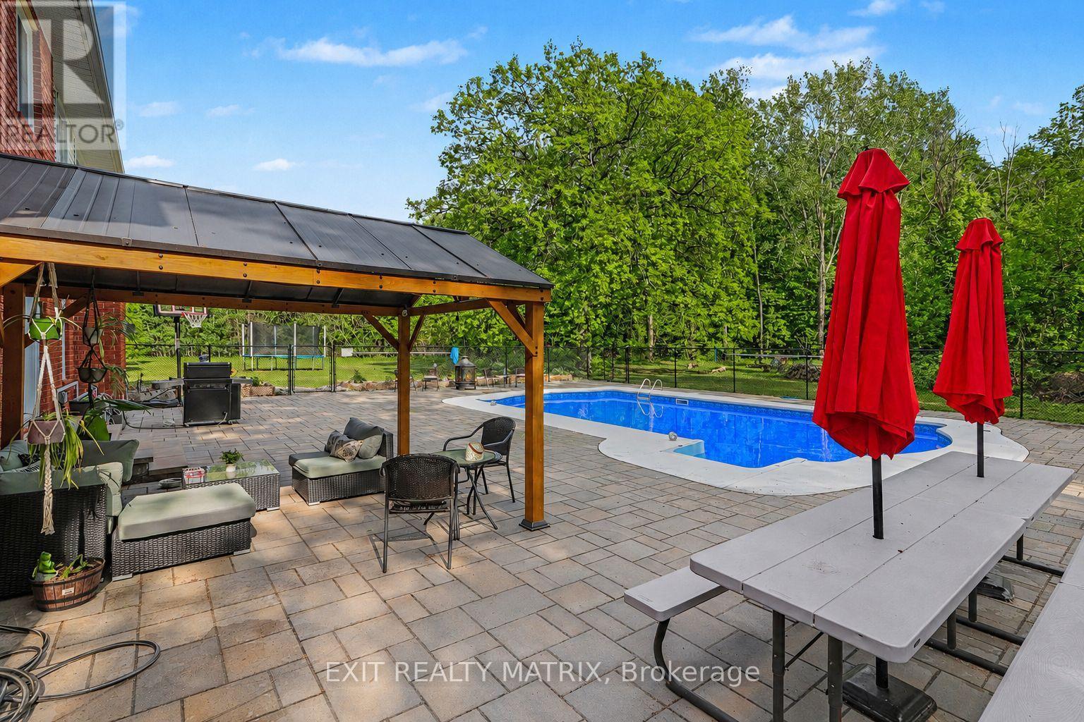 1322 Du Gouverneur Drive, Ottawa, ON - Outdoor With In Ground Pool With Deck Patio Veranda