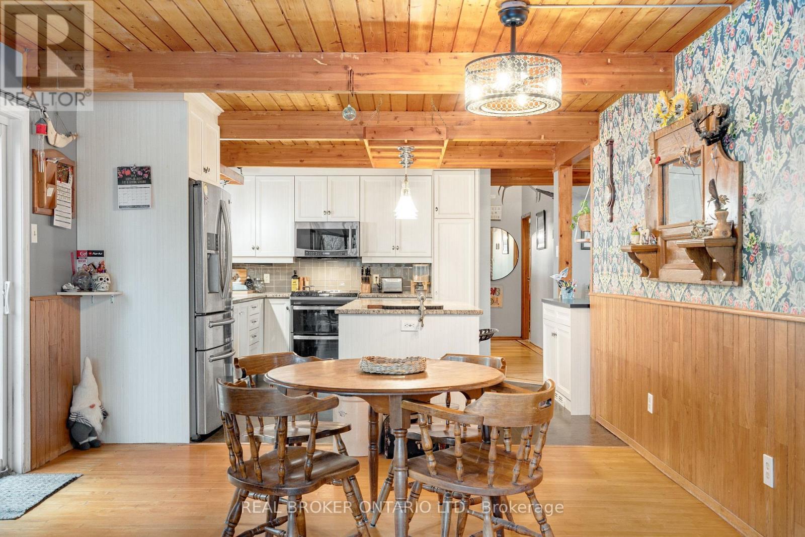 1 Woodland Drive, Mcnab/Braeside, ON - Indoor Photo Showing Dining Room