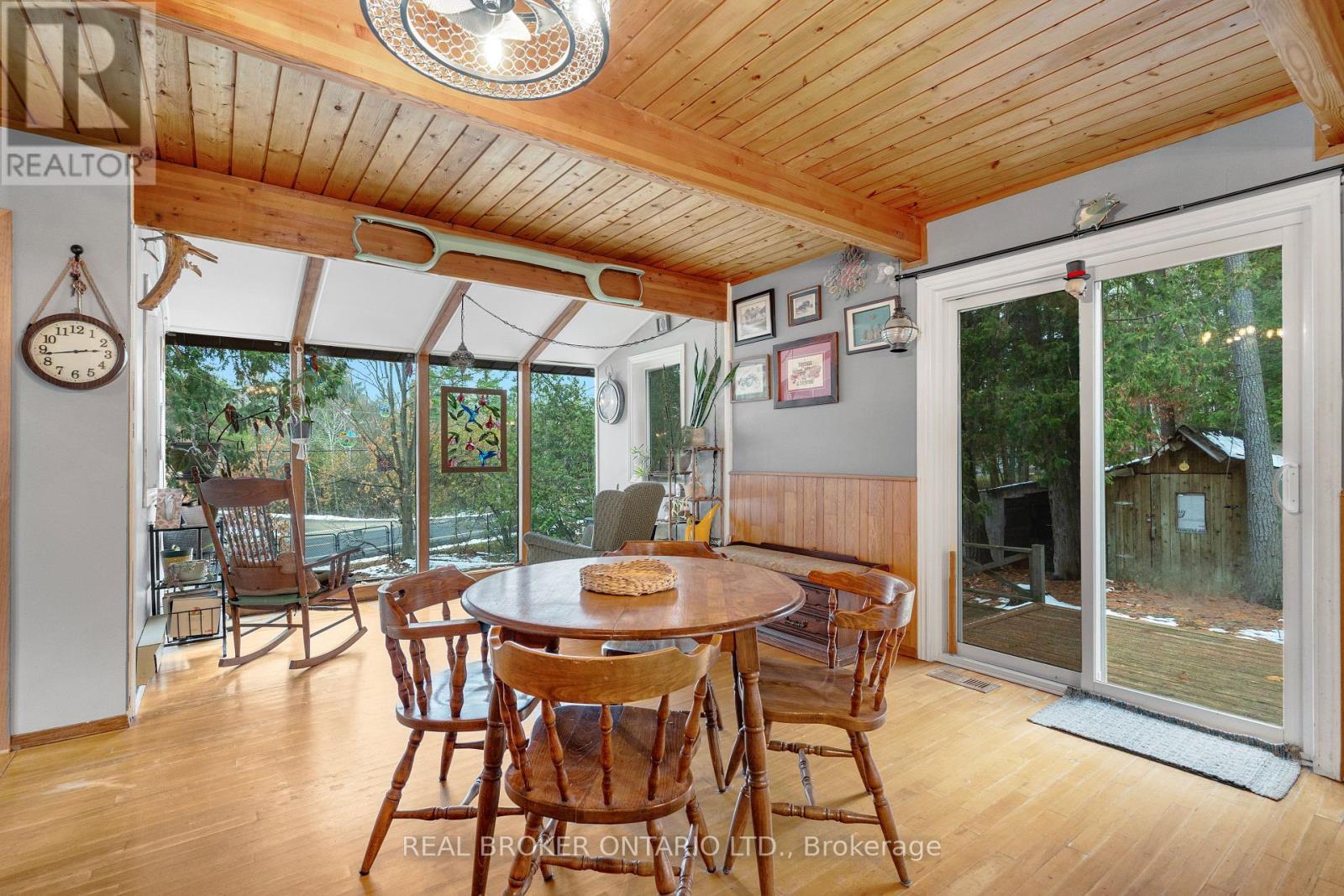 1 Woodland Drive, Mcnab/Braeside, ON - Indoor Photo Showing Dining Room