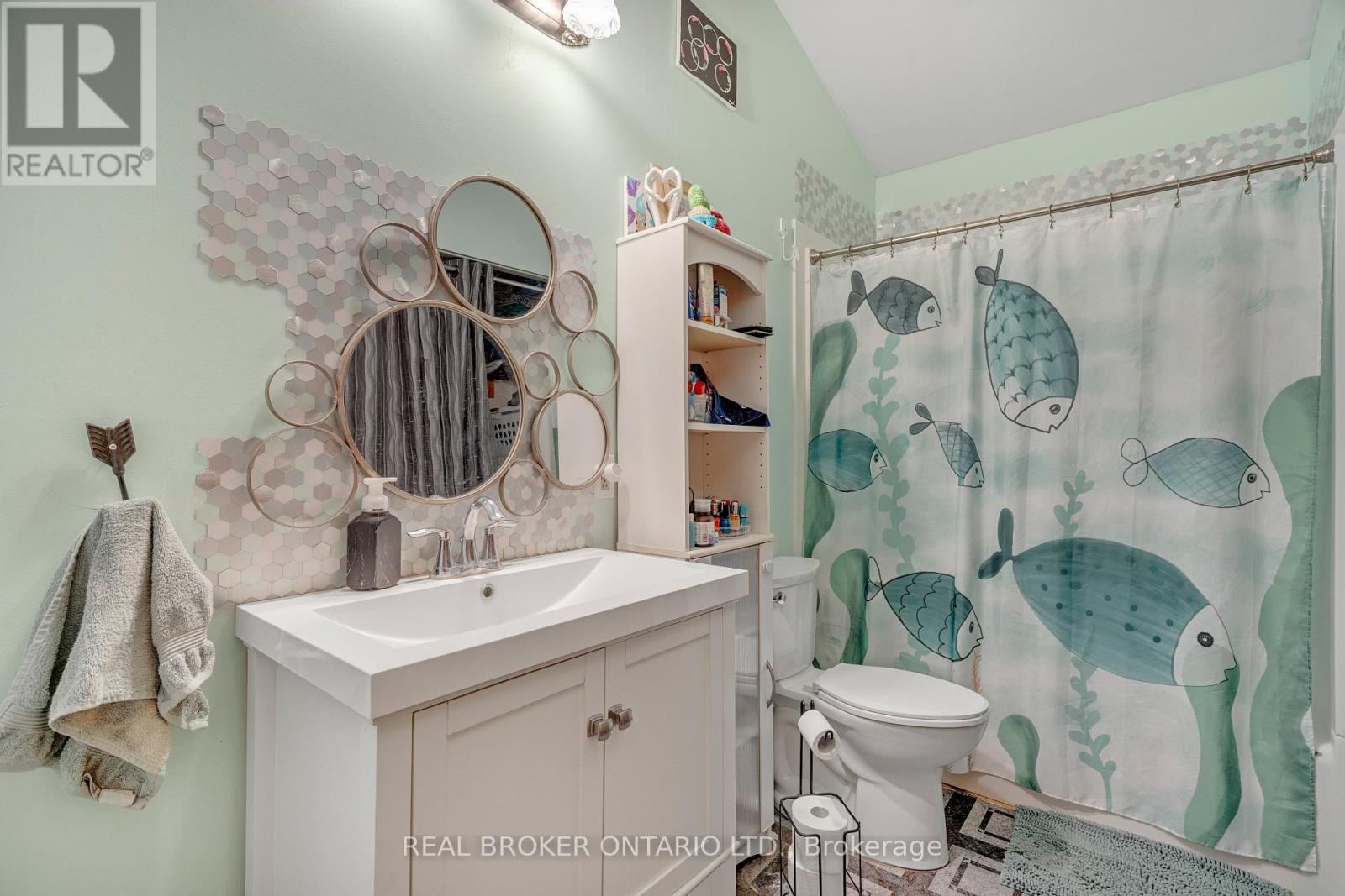 1 Woodland Drive, Mcnab/Braeside, ON - Indoor Photo Showing Bathroom