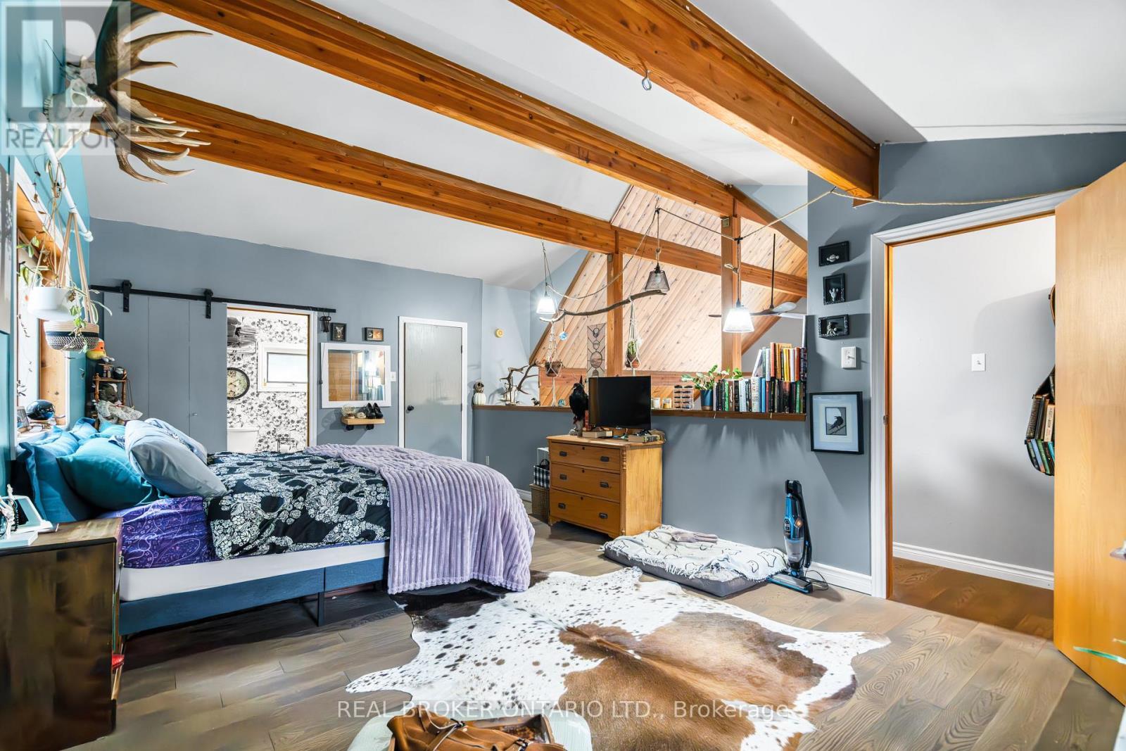 1 Woodland Drive, Mcnab/Braeside, ON - Indoor Photo Showing Bedroom