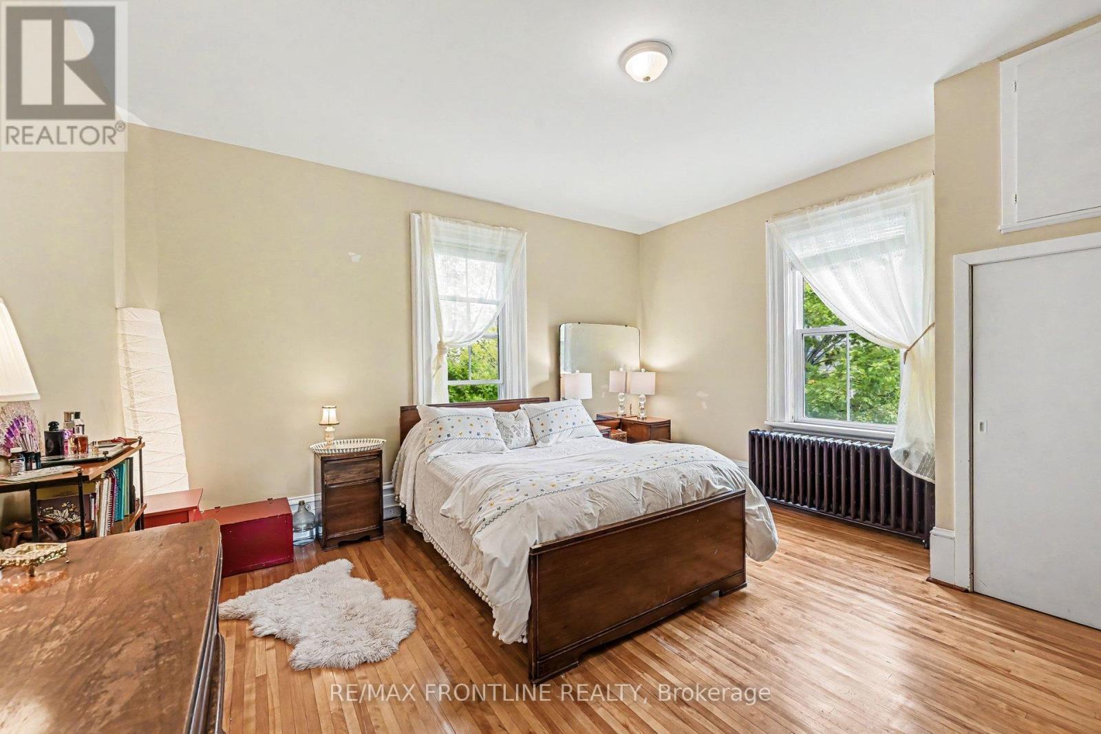 5 D'Arcy Street, Perth, ON - Indoor Photo Showing Bedroom