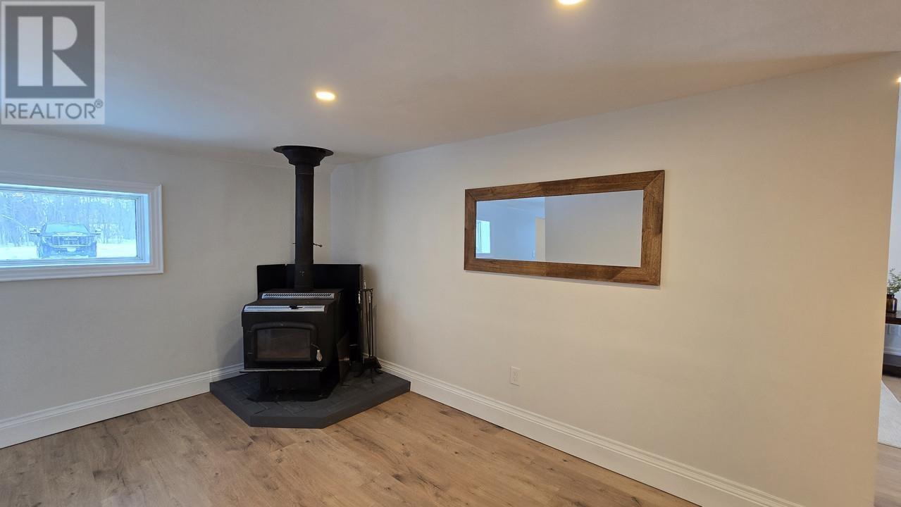 44 Pinder Dr, Prince Township, ON - Indoor Photo Showing Other Room