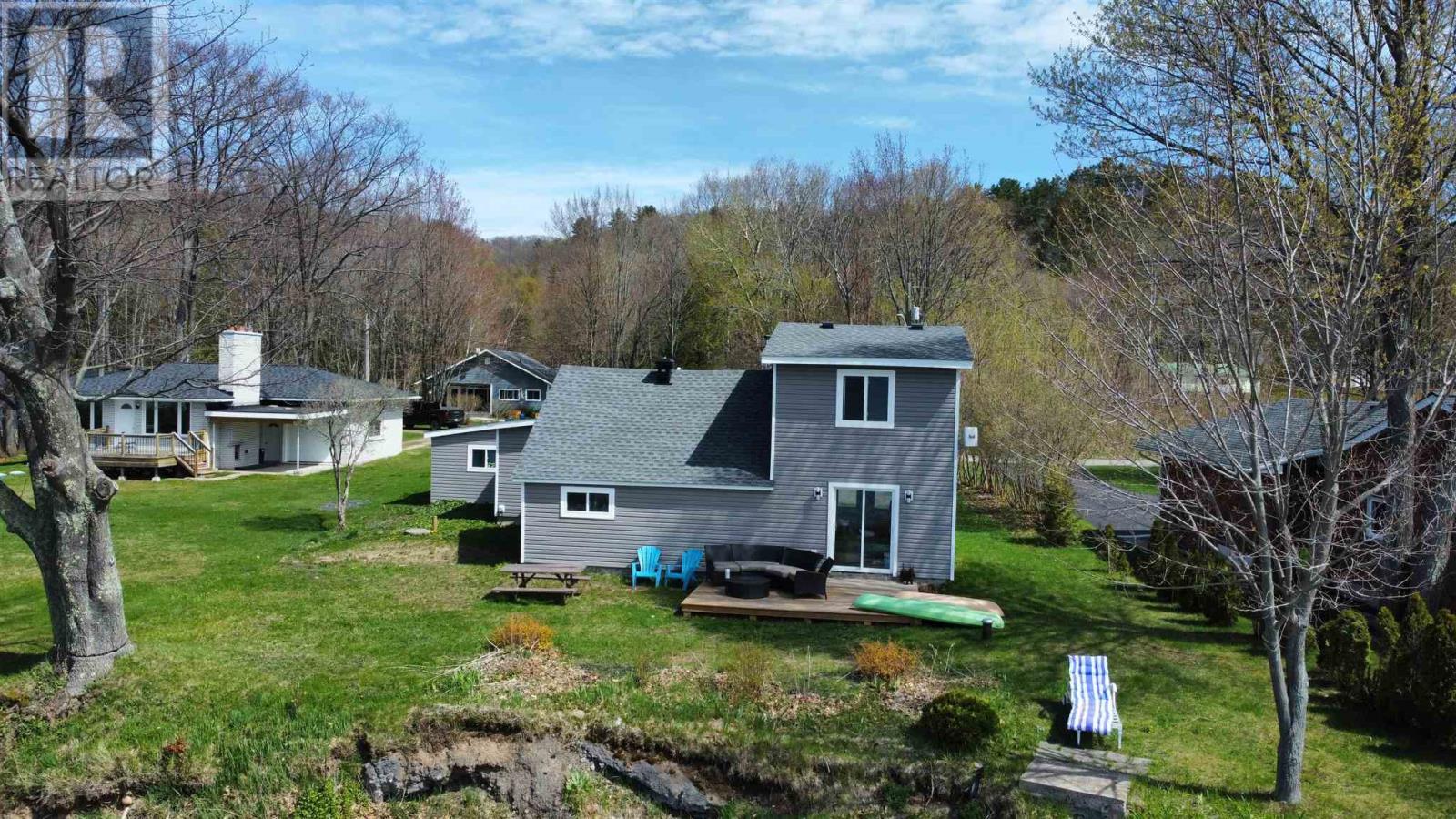 44 Pinder Dr, Prince Township, ON - Outdoor