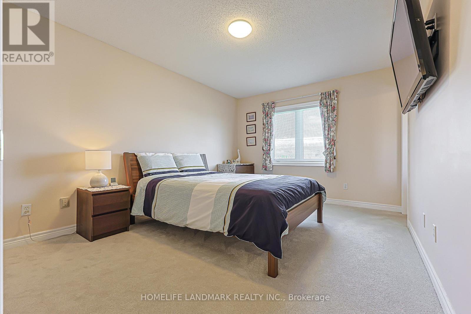 81 Eastpine Drive, Markham, ON - Indoor Photo Showing Bedroom