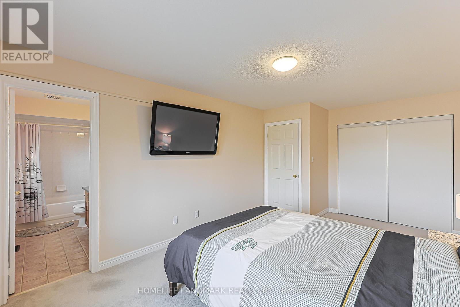 81 Eastpine Drive, Markham, ON - Indoor Photo Showing Bedroom