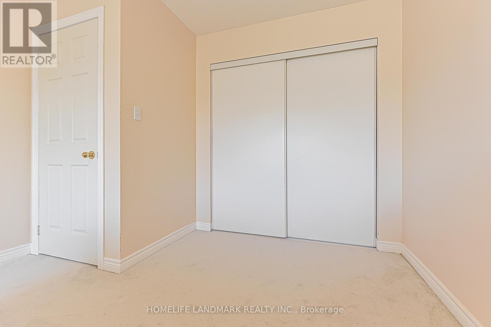 81 Eastpine Drive, Markham, ON - Indoor Photo Showing Other Room