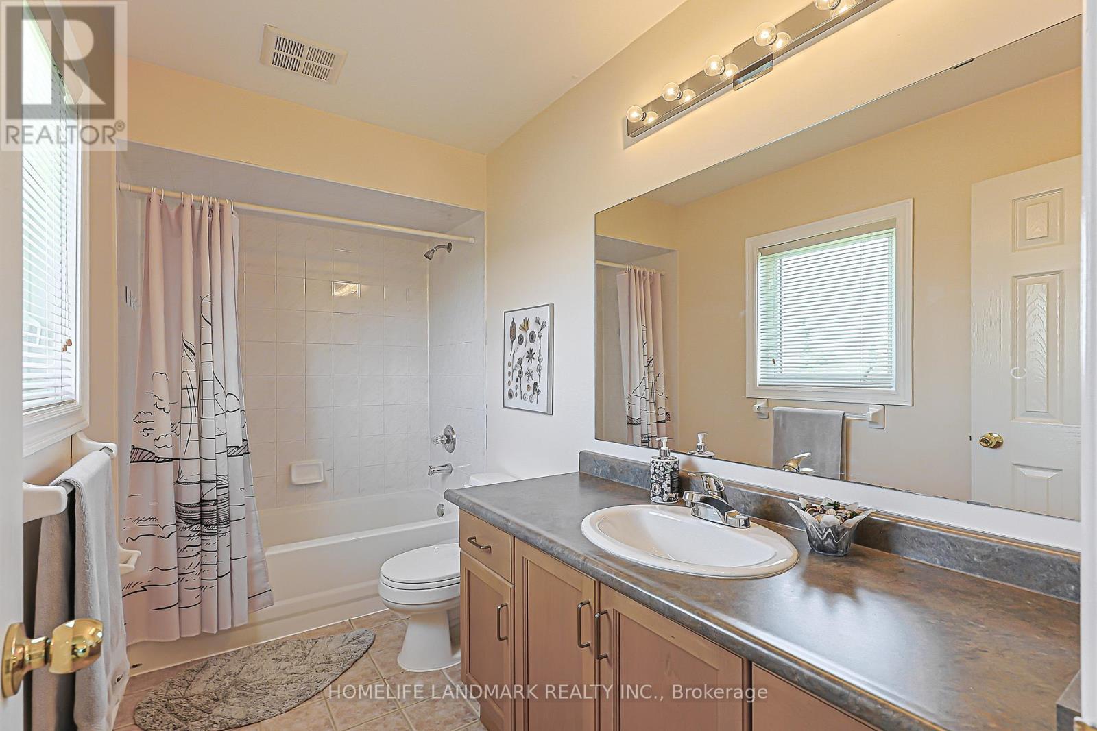 81 Eastpine Drive, Markham, ON - Indoor Photo Showing Bathroom
