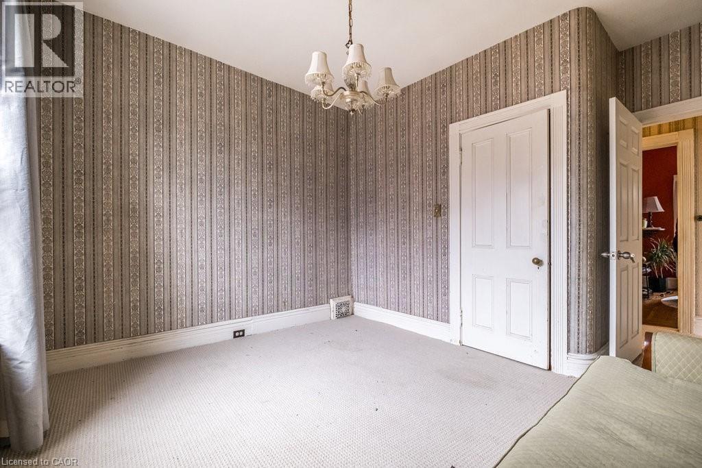 95-97 S Fairholt Road S, Hamilton, ON - Indoor