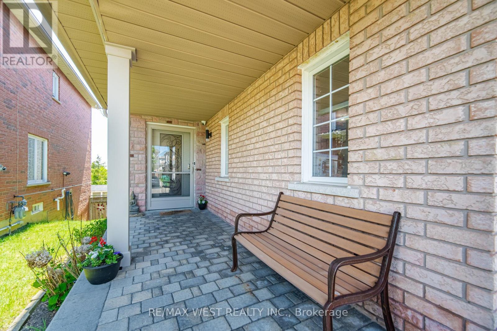 7288 Zinnia Place, Mississauga, ON - Outdoor With Deck Patio Veranda With Exterior